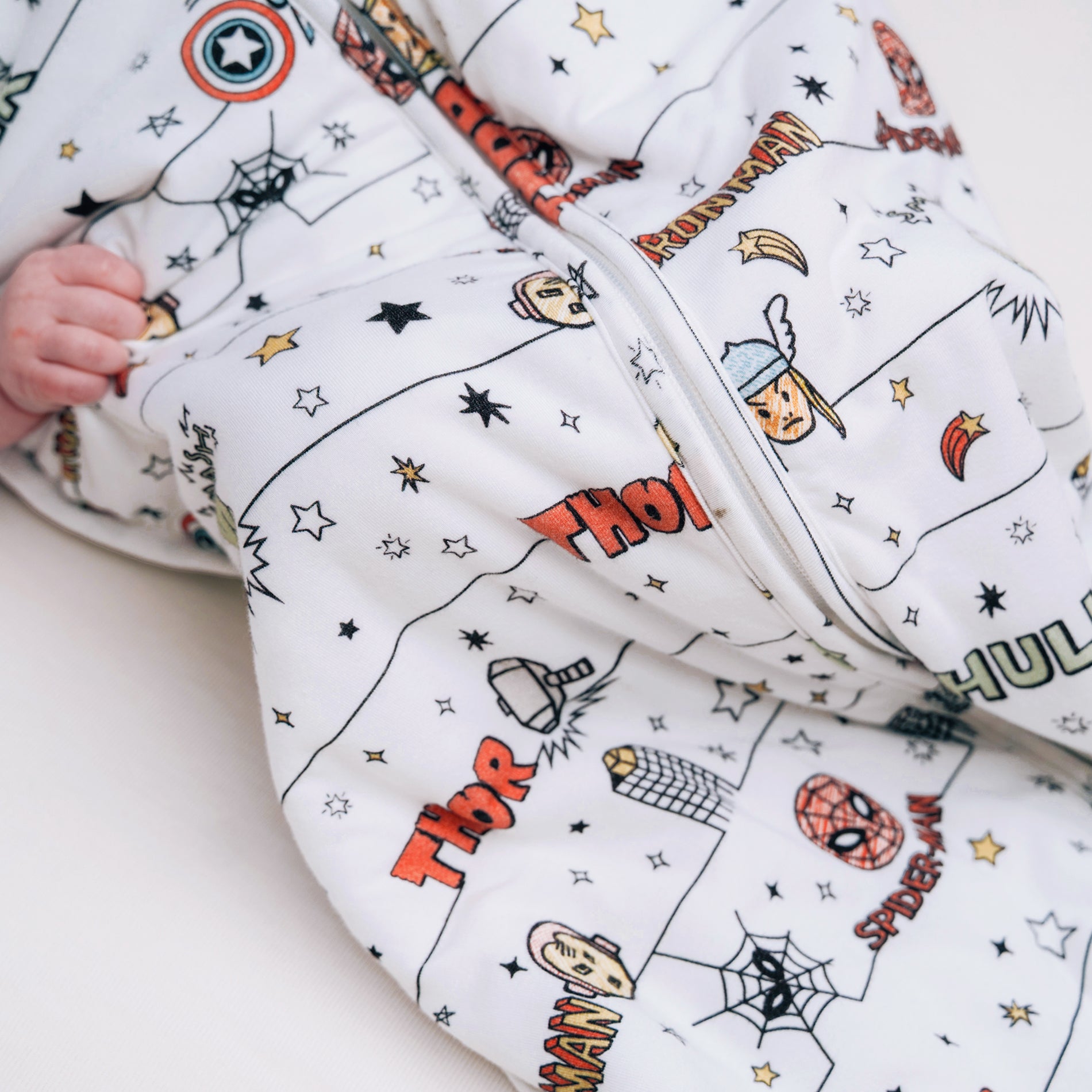 MARVEL STRIPE SLEEP BAG