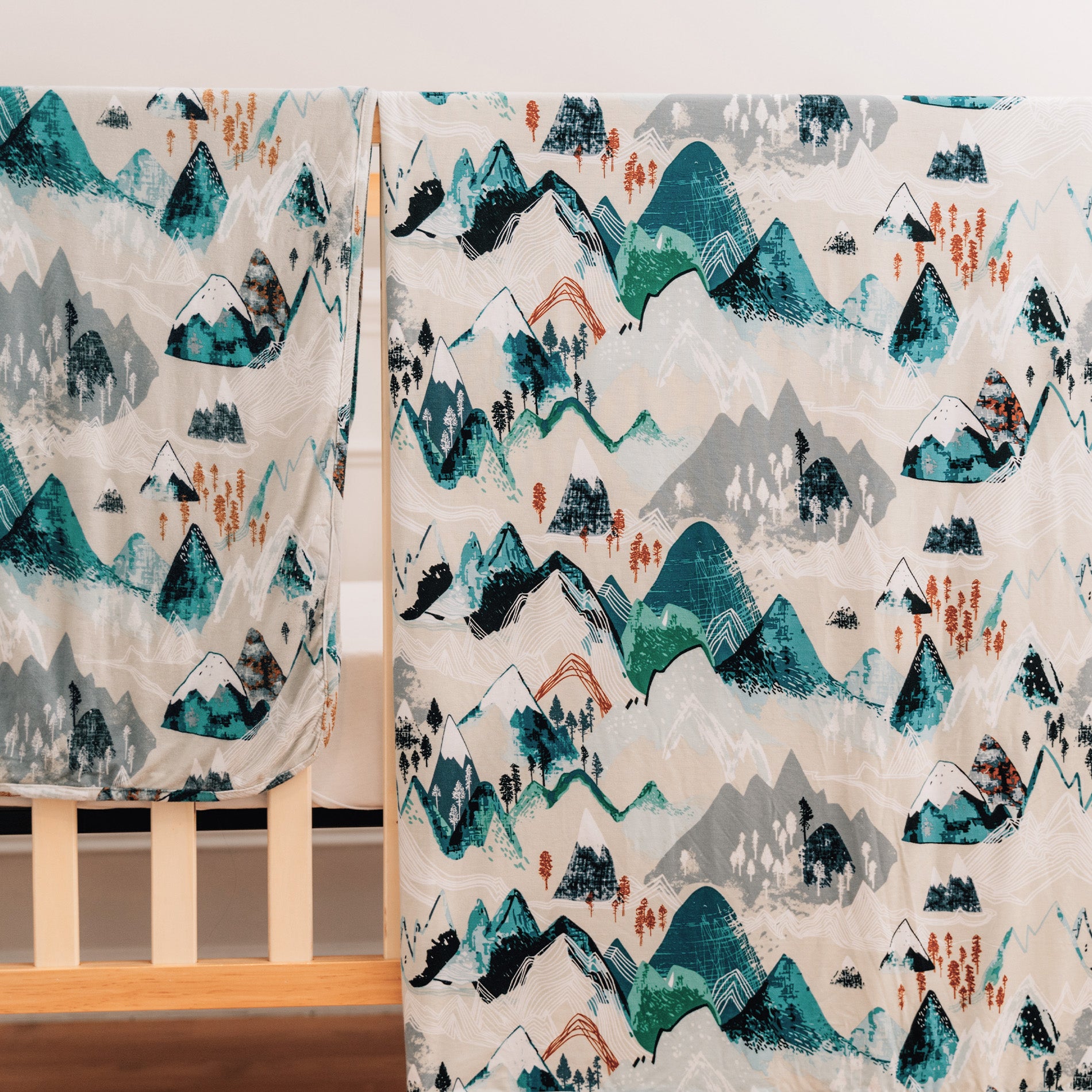 ROCKY MOUNTAINS OVERSIZED BLANKET