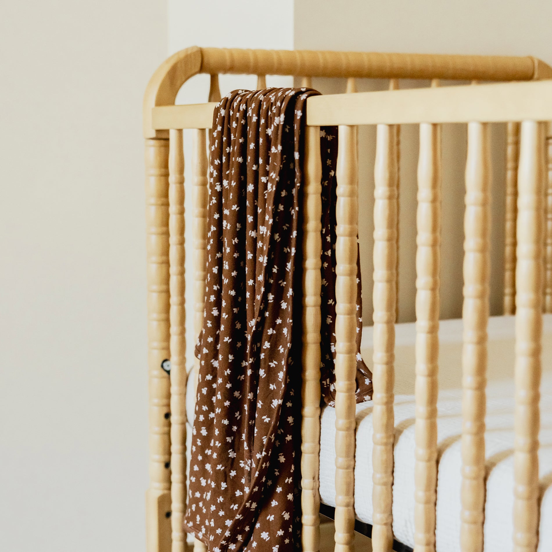 BROWN SUGAR BLOOM BLANKET