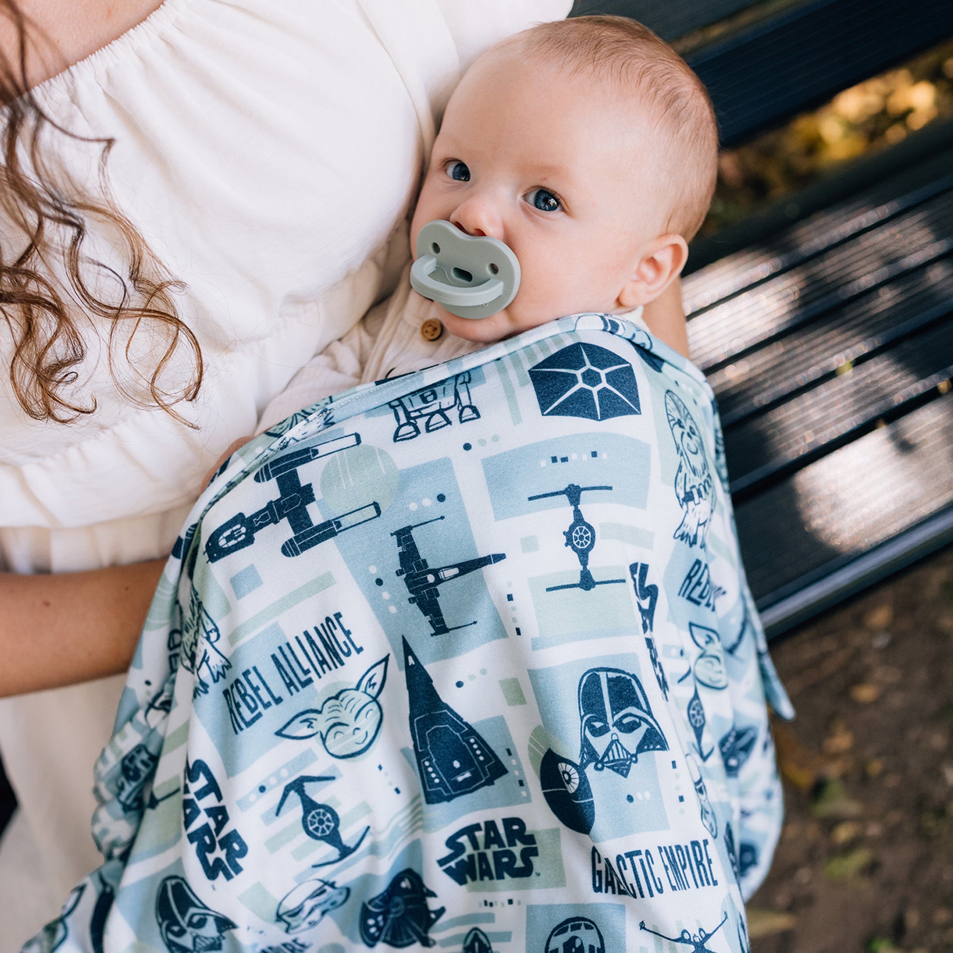 STAR WARS™ GALAXY BATTLE BLANKET