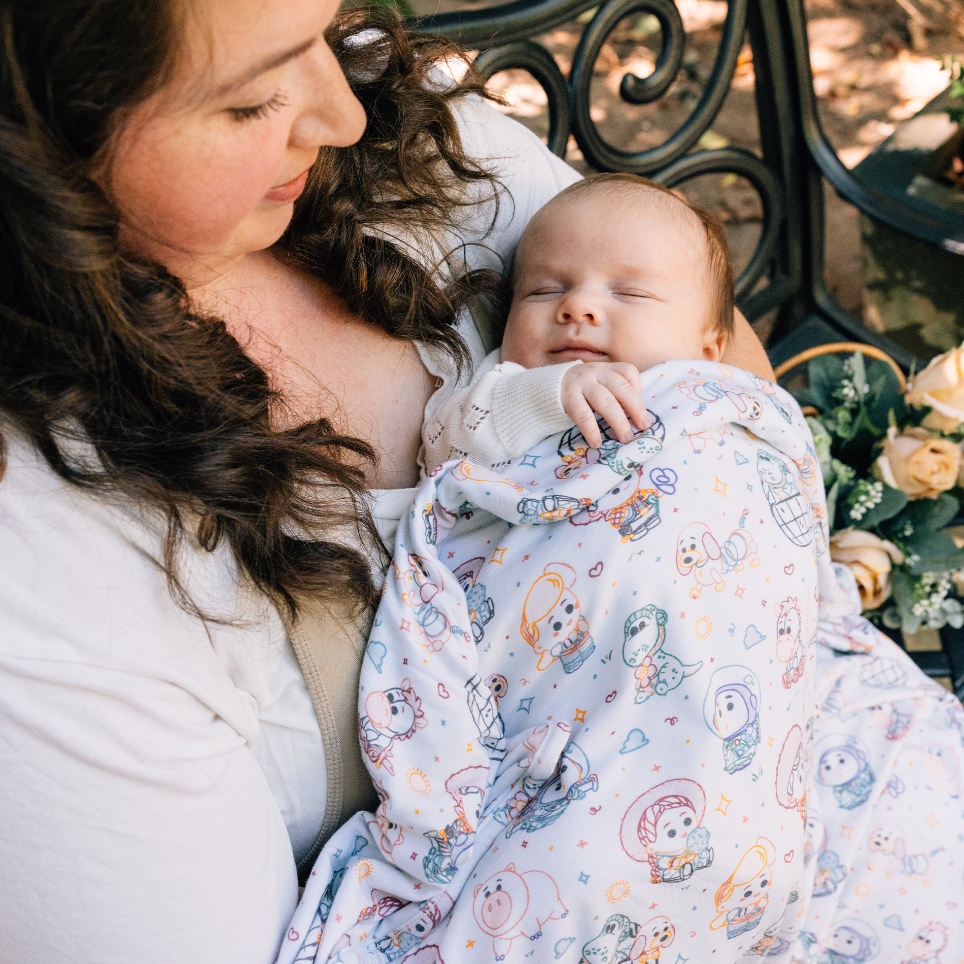 DISNEY AND PIXAR GARDEN PALS BLANKET