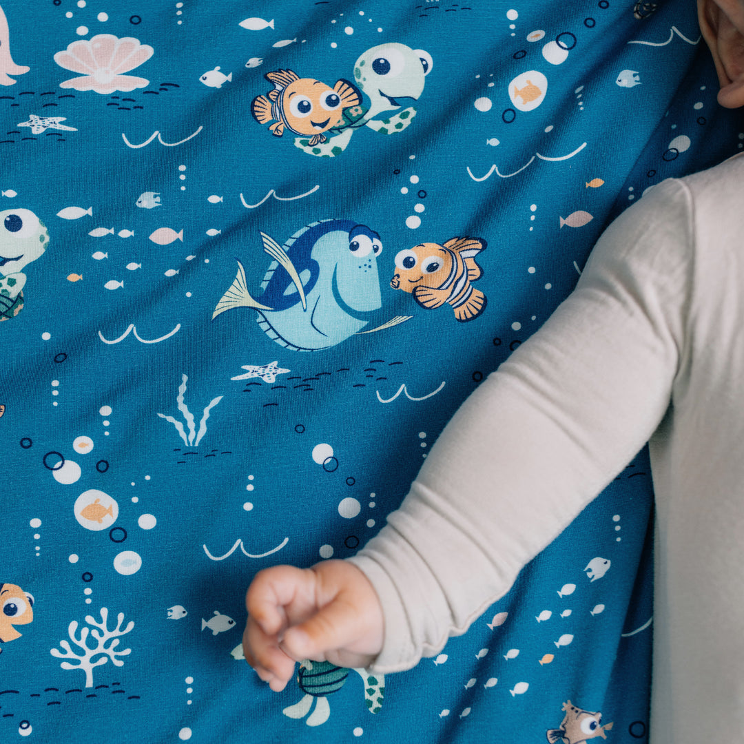 DISNEY AND PIXAR FINDING NEMO BLANKET