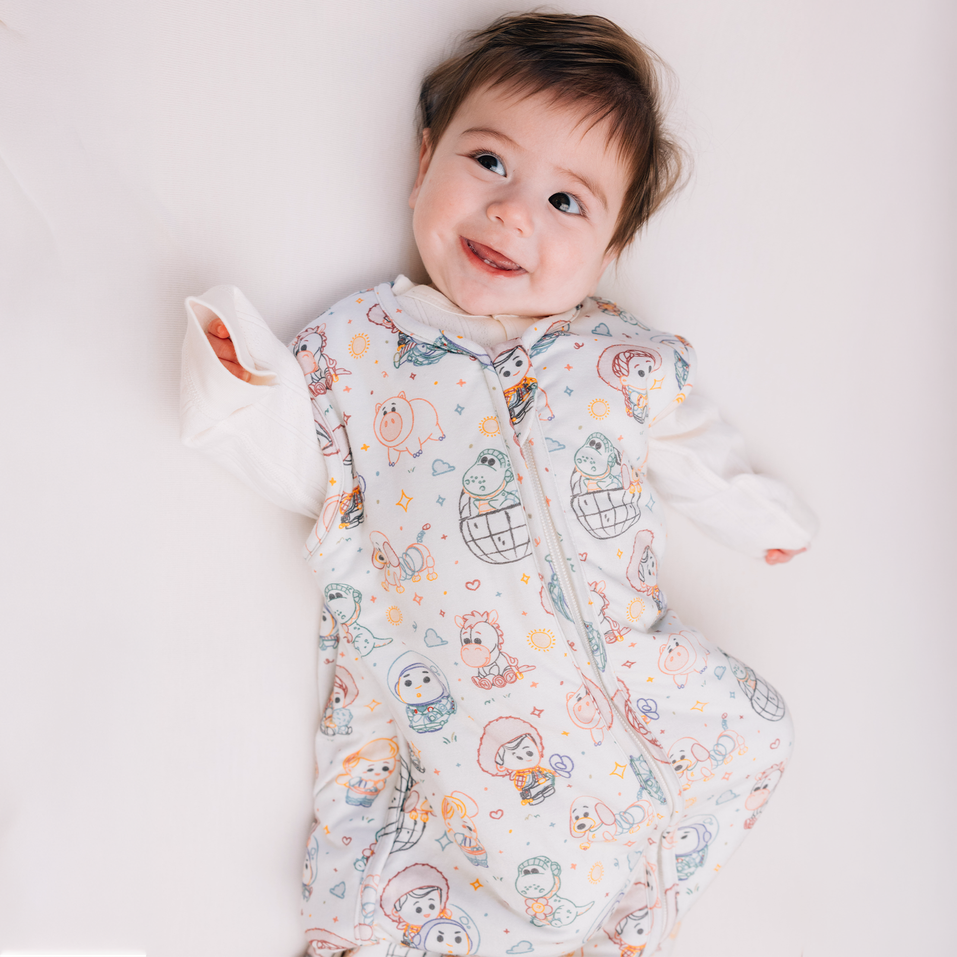 DISNEY AND PIXAR GARDEN PALS SLEEP BAG