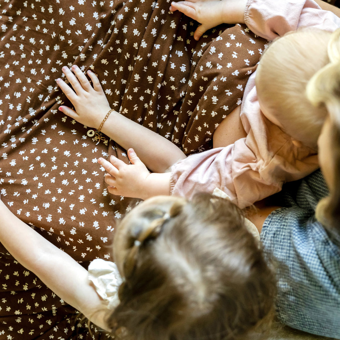 BROWN SUGAR BLOOM OVERSIZED BLANKET