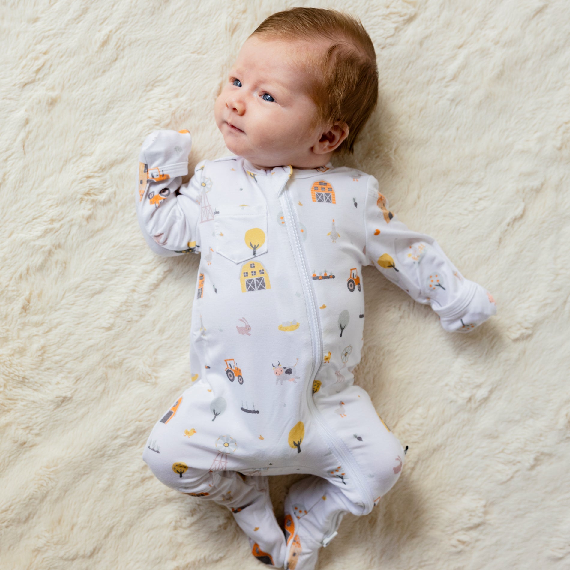 SUNNY ACRES WELCOME BABY GIFT BOX