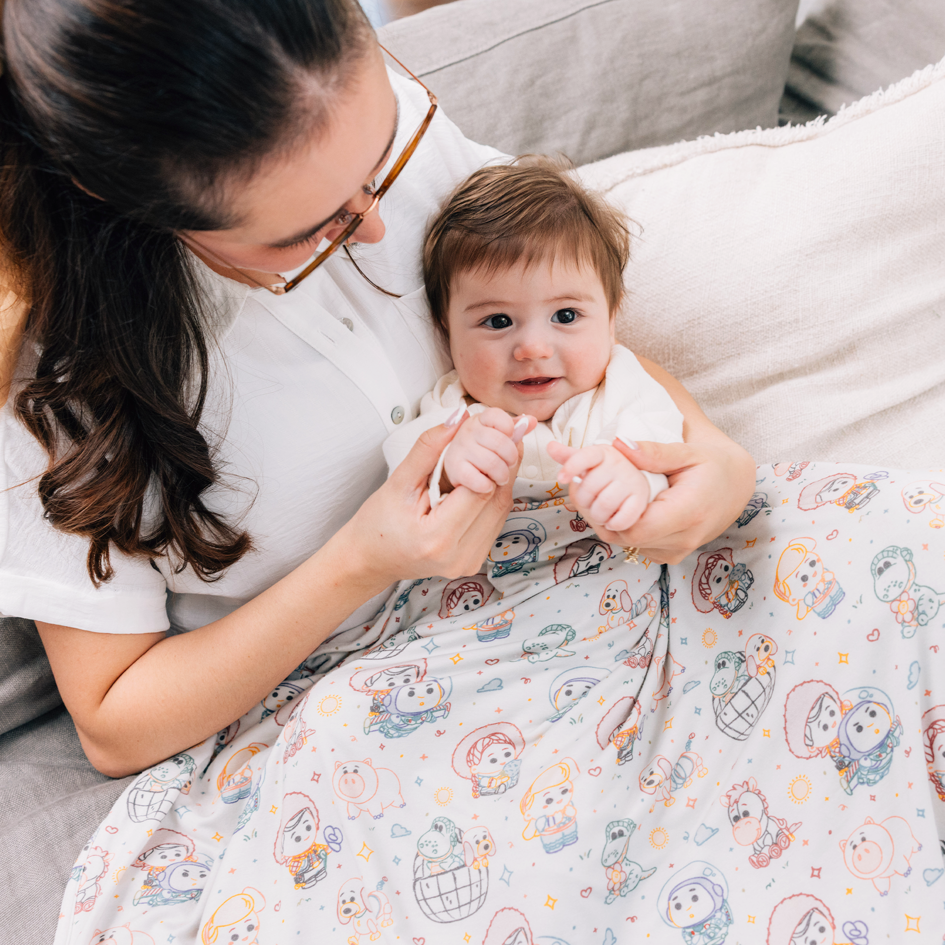DISNEY AND PIXAR GARDEN PALS BLANKET